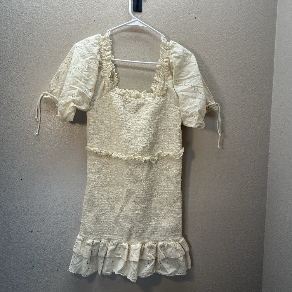 Cleobella SZ M Ivory Smocked Mini Dress‎ Boho Cottagecore Puffed Sleeves SZ M - Picture 2 of 9
